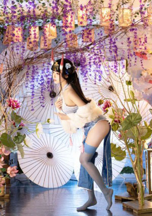 日本无遮挡吃奶摸下激烈视频_全集神马影院