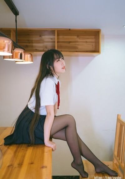 水滴偷拍情侶偷情野外打炮视频_720在线播放