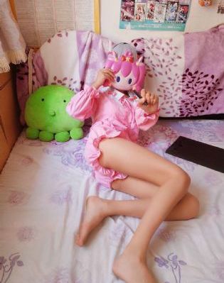 躲在柜子里面偷的小说_DVD在线观看电视