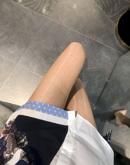 外国真人直播app_BD国语超清在线观看